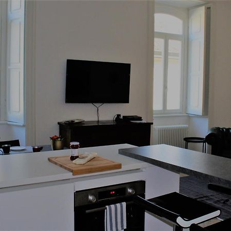 Palazzo Della Torre Elegant Apartment In Como Kültér fotó