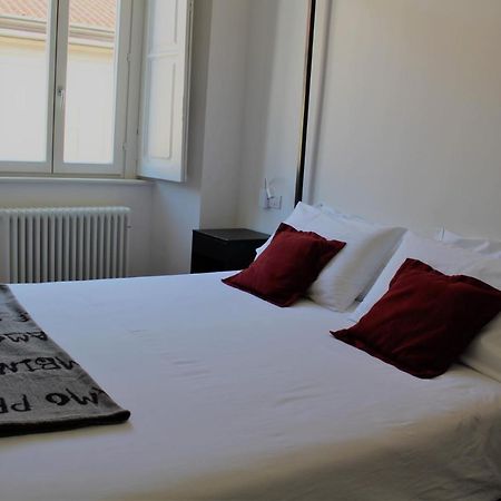 Palazzo Della Torre Elegant Apartment In Como Kültér fotó