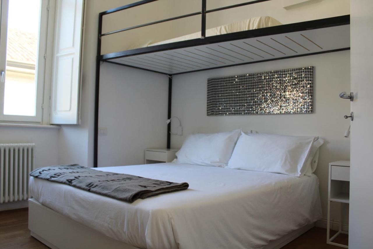 Palazzo Della Torre Elegant Apartment In Como Kültér fotó