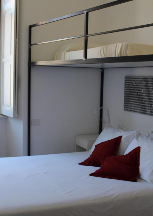 Palazzo Della Torre Elegant Apartment In Como Kültér fotó