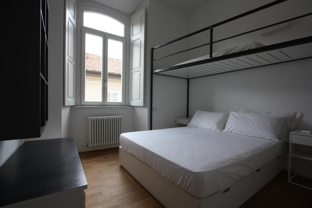 Palazzo Della Torre Elegant Apartment In Como Kültér fotó